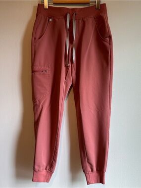 FIGS Zamora Jogger Scrub Pants/Mauve/XS Petite